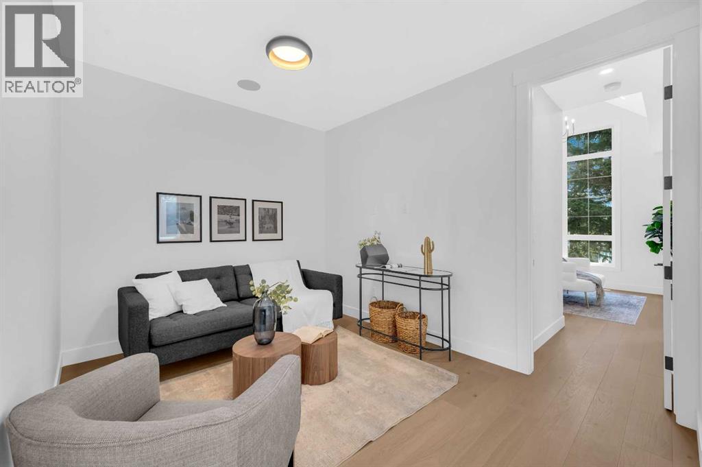 223 29 Avenue Nw, Calgary, Alberta  T2M 2M2 - Photo 9 - A2229022