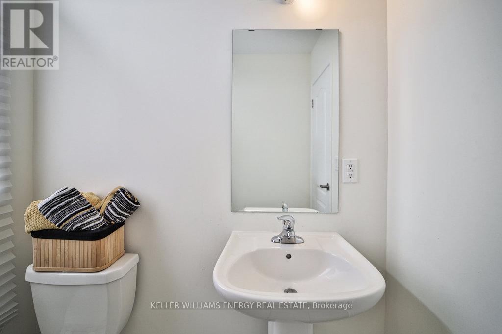 4 Healthcote Lane, Ajax, Ontario  L1Z 0V2 - Photo 20 - E12426787
