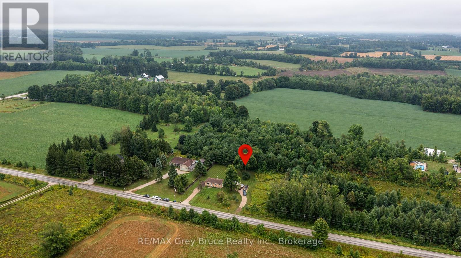 101530 Side Road 9, Georgian Bluffs, Ontario  N0H 2N0 - Photo 2 - X12426768