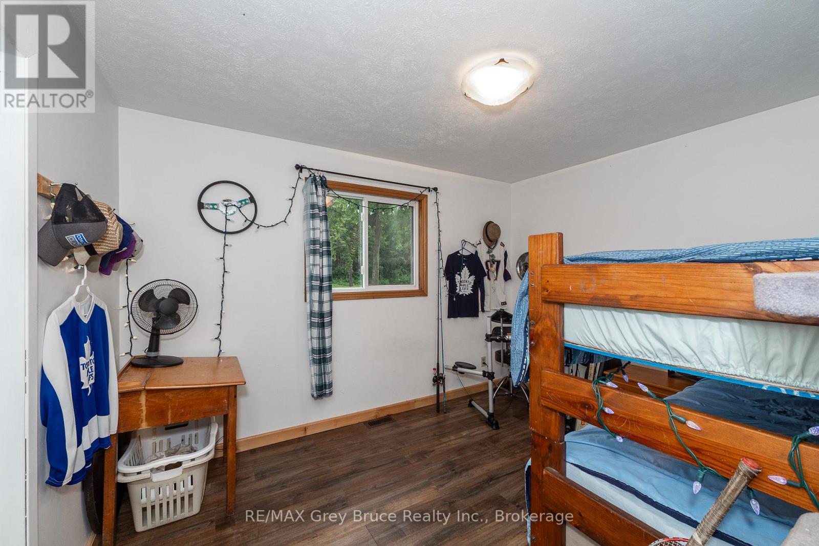 101530 Side Road 9, Georgian Bluffs, Ontario  N0H 2N0 - Photo 29 - X12426768