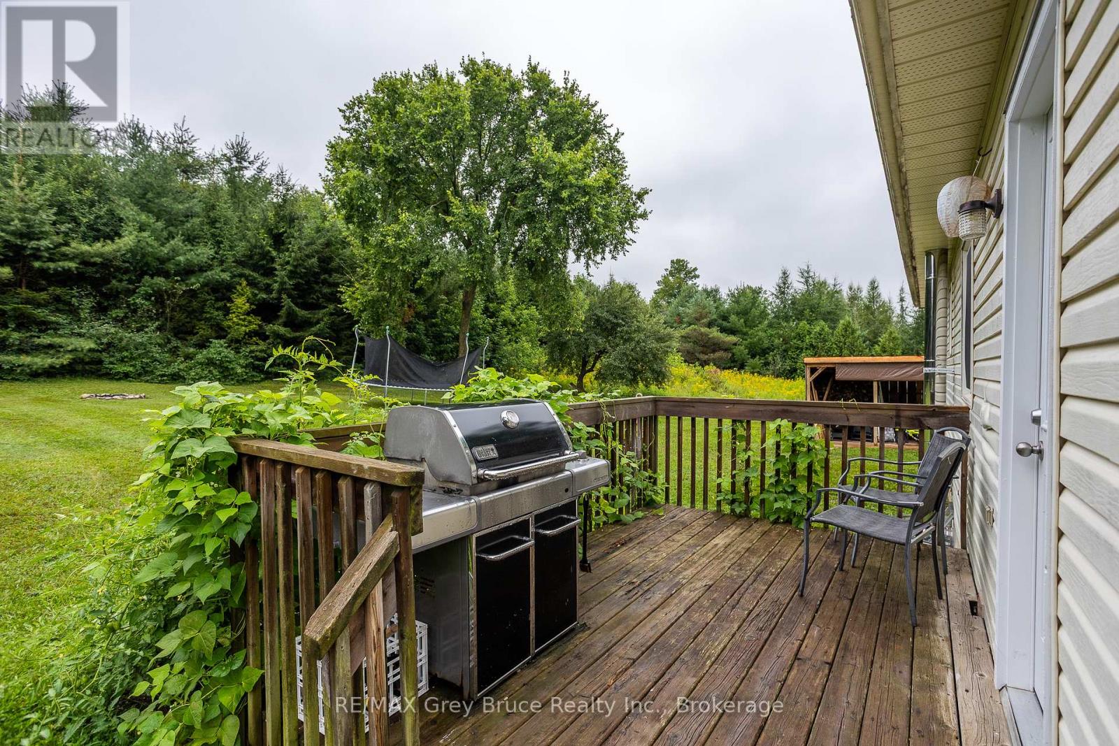 101530 Side Road 9, Georgian Bluffs, Ontario  N0H 2N0 - Photo 8 - X12426768