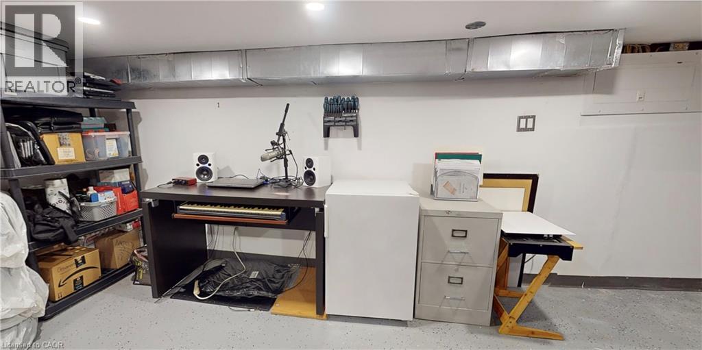 31 Andrew Street, Kitchener, Ontario  N2H 5R1 - Photo 38 - 40766876