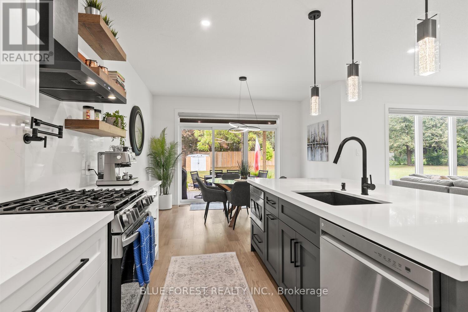 580 Eden Avenue, London South (South R), Ontario  N6C 2Z6 - Photo 10 - X12426713