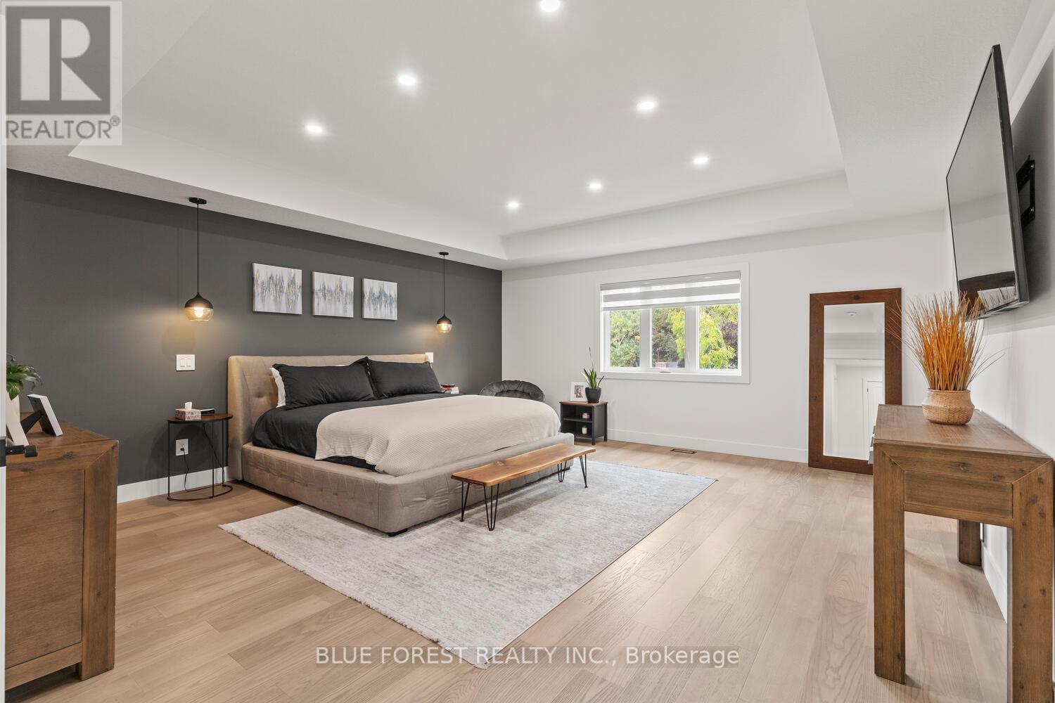 580 Eden Avenue, London South (South R), Ontario  N6C 2Z6 - Photo 21 - X12426713
