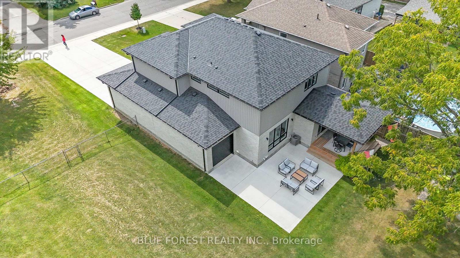 580 Eden Avenue, London South (South R), Ontario  N6C 2Z6 - Photo 49 - X12426713
