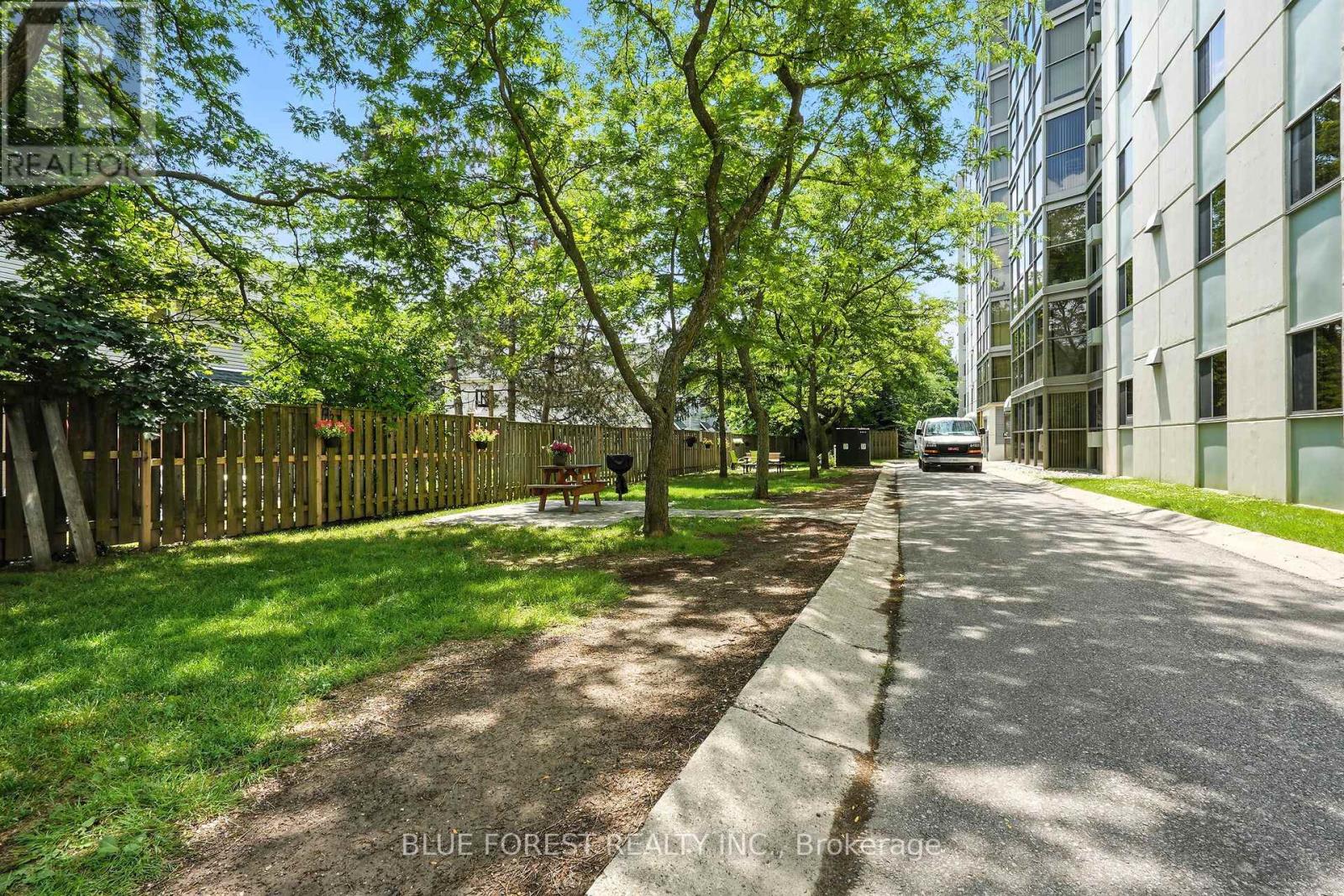 909 - 127 Belmont Drive, London South, Ontario  N6J 4J7 - Photo 27 - X12426791