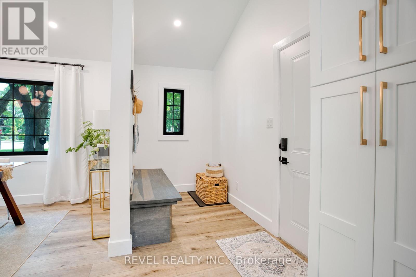 793 Green Lane, London North, Ontario  N6H 2V2 - Photo 8 - X12426830