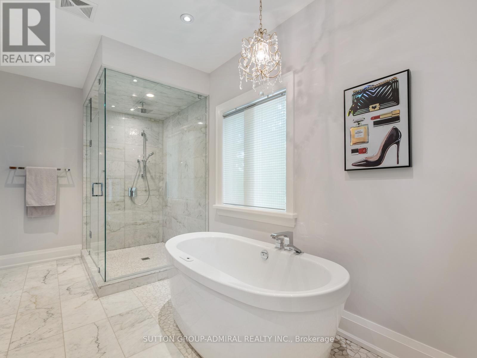 1 Dustan Crescent, Toronto, Ontario  M4J 4G4 - Photo 22 - E12426629