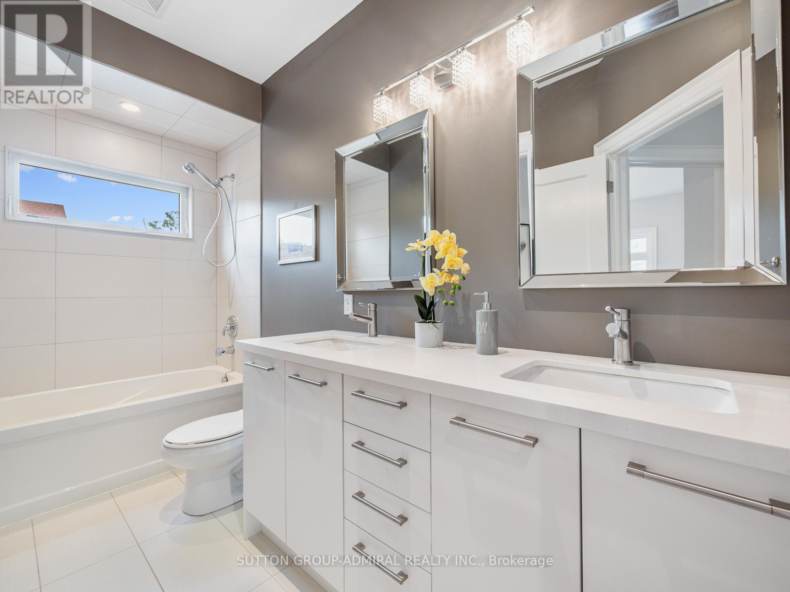 1 Dustan Crescent, Toronto, Ontario  M4J 4G4 - Photo 33 - E12426629