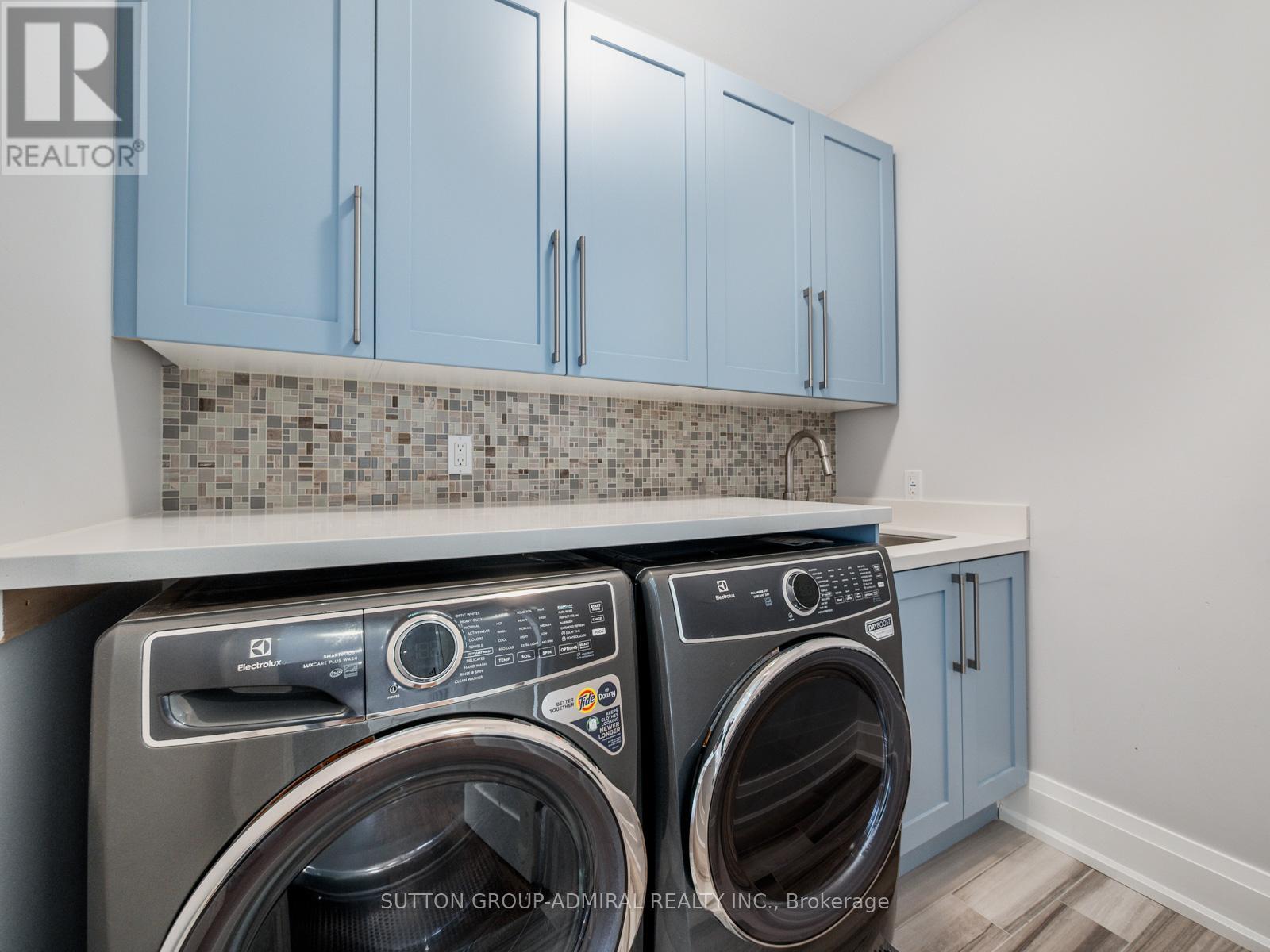 1 Dustan Crescent, Toronto, Ontario  M4J 4G4 - Photo 34 - E12426629