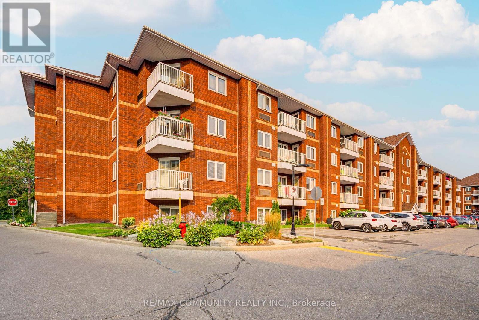201 - 191 Lake Driveway W, Ajax, Ontario  L1S 7H9 - Photo 2 - E12426636