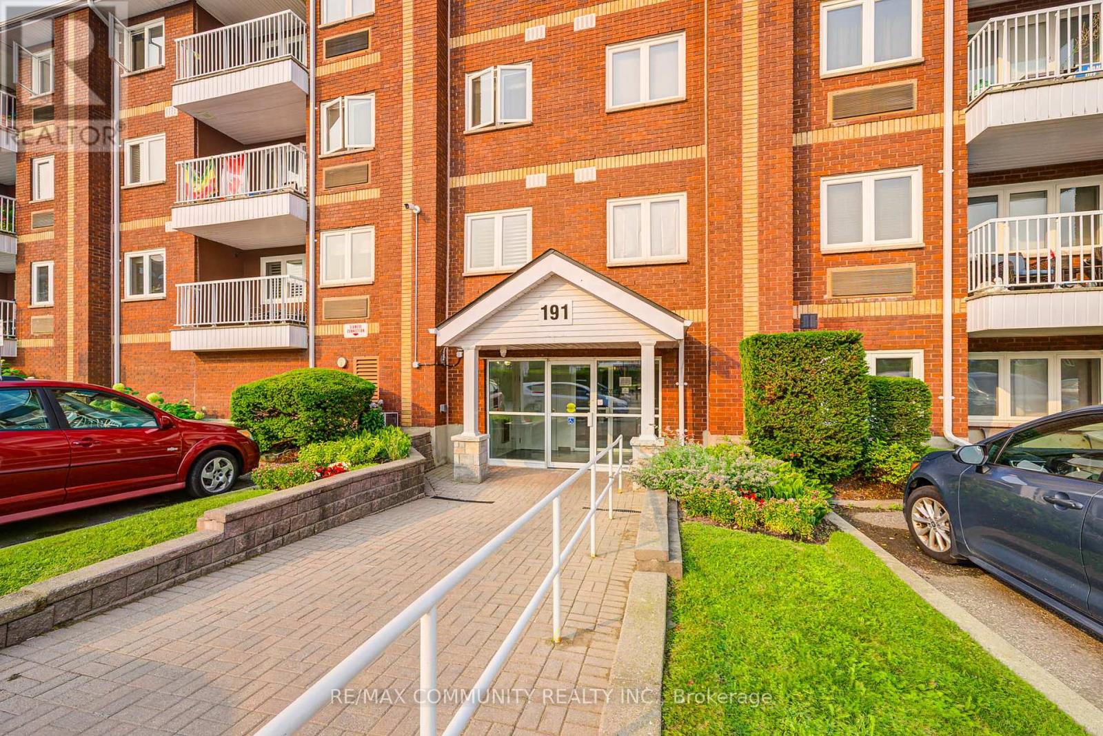 201 - 191 Lake Driveway W, Ajax, Ontario  L1S 7H9 - Photo 7 - E12426636
