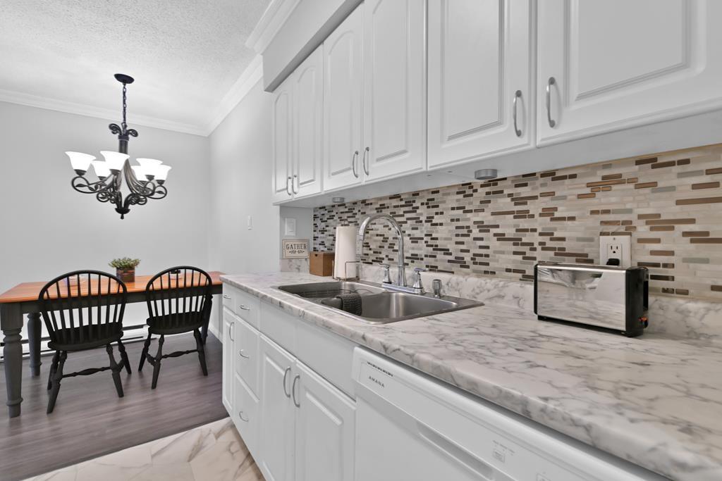 215 2211 Clearbrook Road, Abbotsford, British Columbia  V2T 2X4 - Photo 10 - R3024948