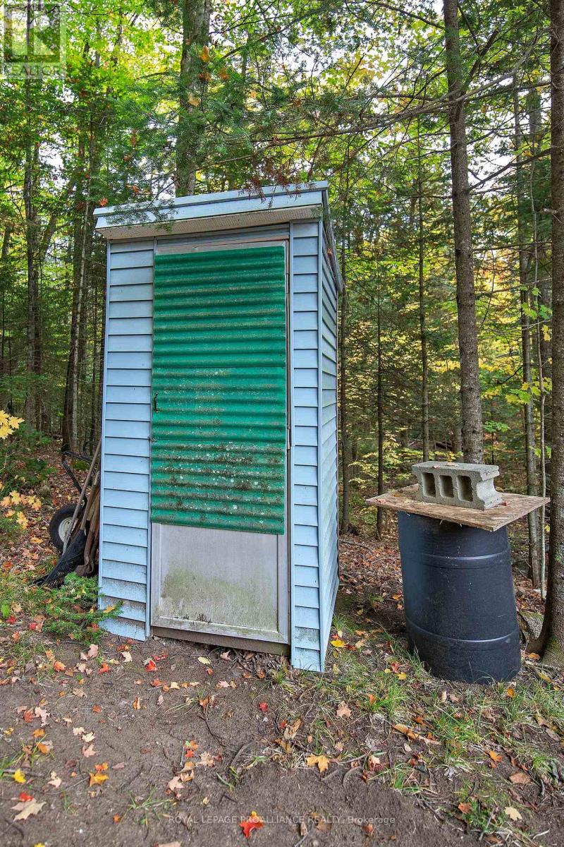 112 Little Finch Lake Road, Addington Highlands, Ontario  K0H 1L0 - Photo 10 - X12426788