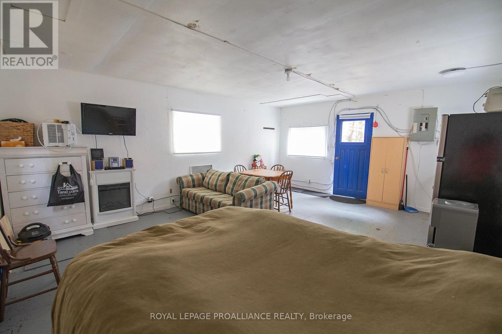 112 Little Finch Lake Road, Addington Highlands, Ontario  K0H 1L0 - Photo 7 - X12426788