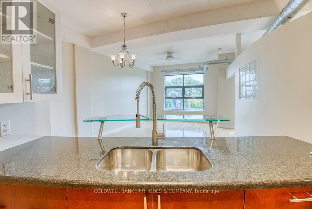 405 - 320 Parkdale Avenue, Ottawa, Ontario  K1Y 4X9 - Photo 10 - X12426725
