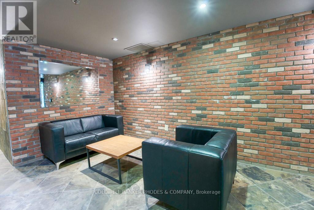 405 - 320 Parkdale Avenue, Ottawa, Ontario  K1Y 4X9 - Photo 2 - X12426725