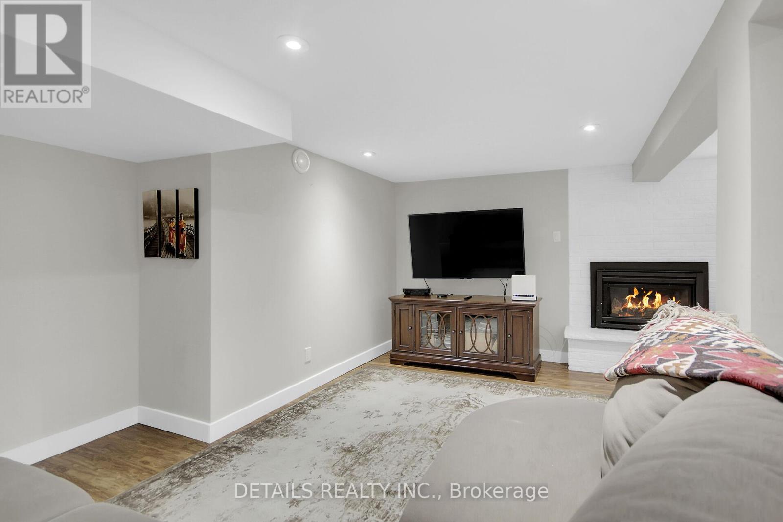 10 Aberfeldy Street, Ottawa, Ontario  K2H 6H5 - Photo 20 - X12426736