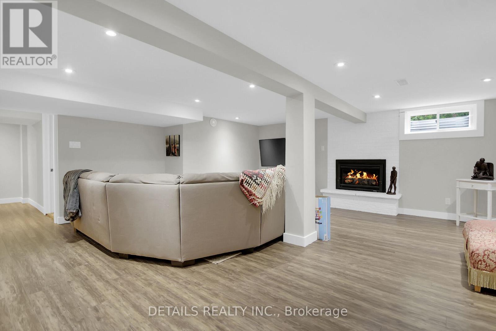 10 Aberfeldy Street, Ottawa, Ontario  K2H 6H5 - Photo 21 - X12426736