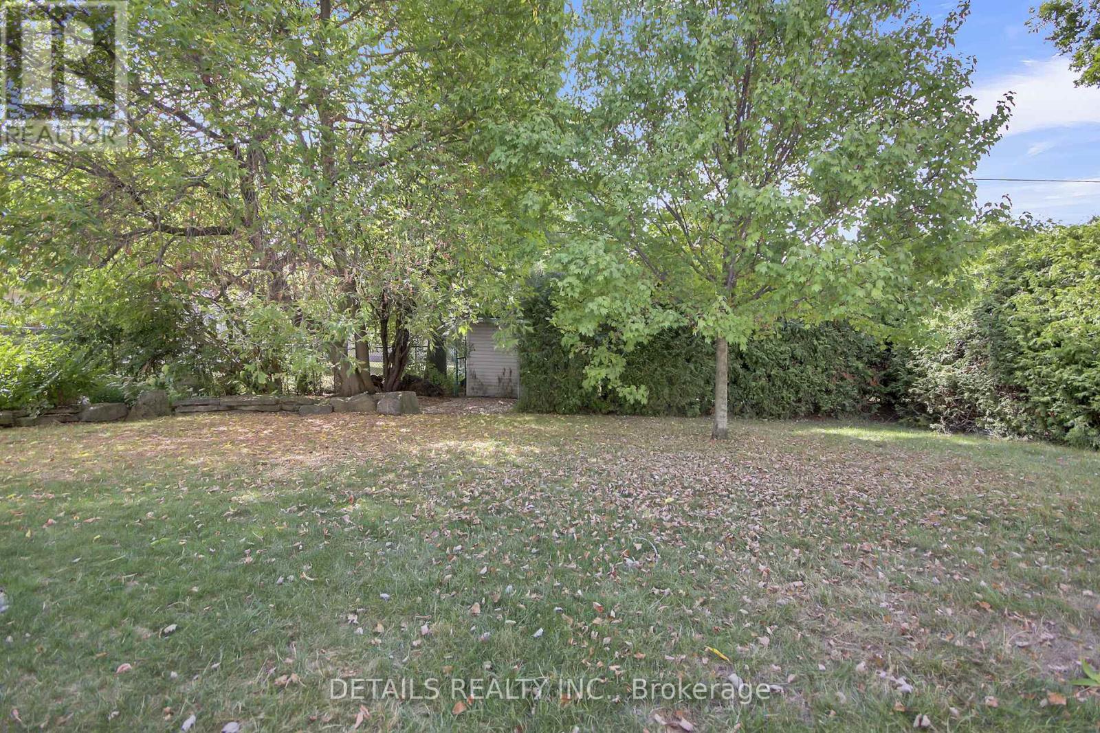 10 Aberfeldy Street, Ottawa, Ontario  K2H 6H5 - Photo 34 - X12426736