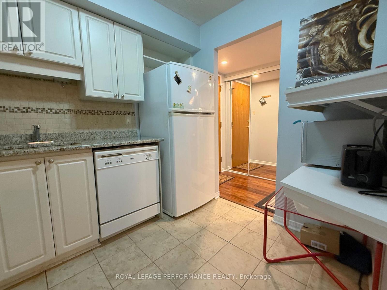 1103 - 199 Kent Street, Ottawa, Ontario  K2P 2K8 - Photo 9 - X12426738