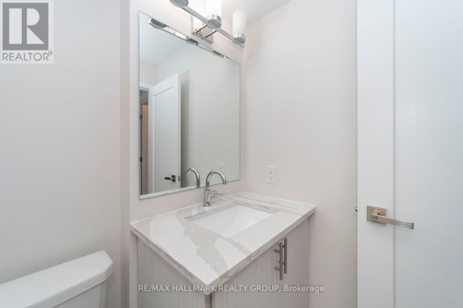 804 Star Private, Ottawa, Ontario  K2L 1W2 - Photo 15 - X12426739