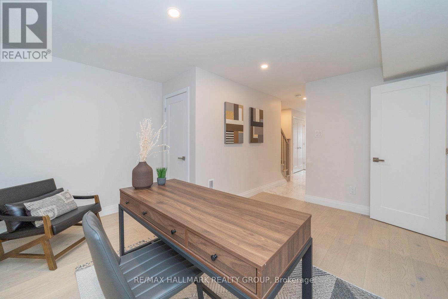 804 Star Private, Ottawa, Ontario  K2L 1W2 - Photo 6 - X12426739