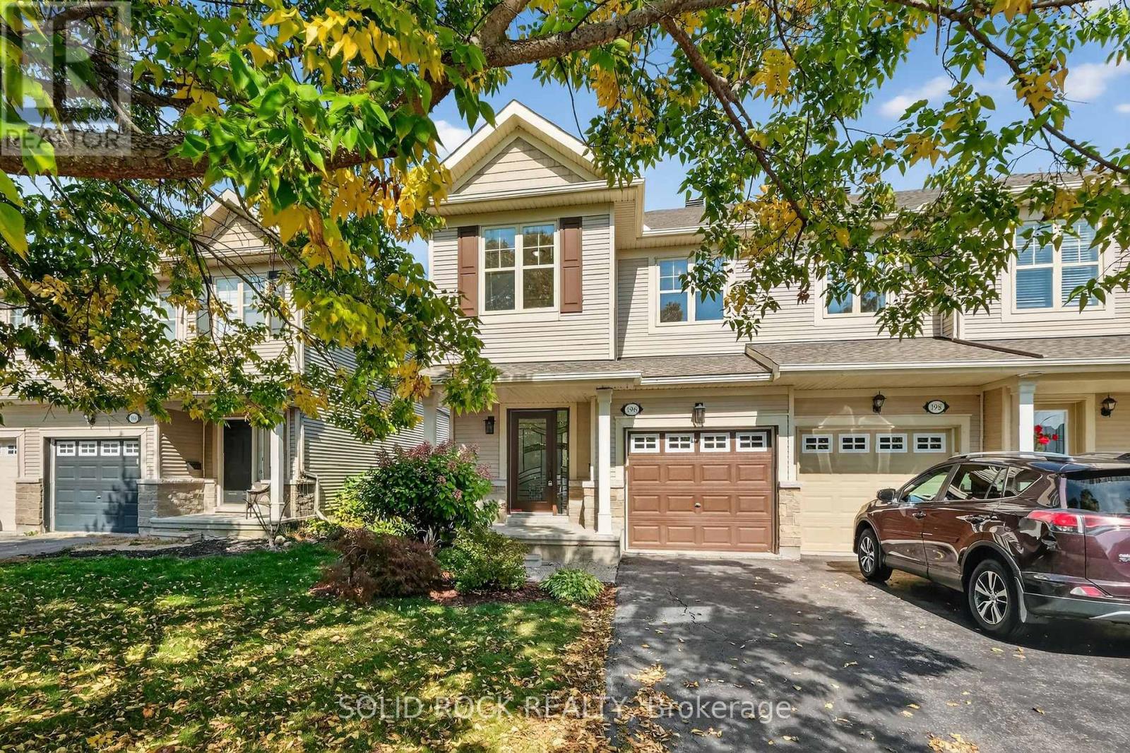 196 TRAIL SIDE CIRCLE, Ottawa, Ontario