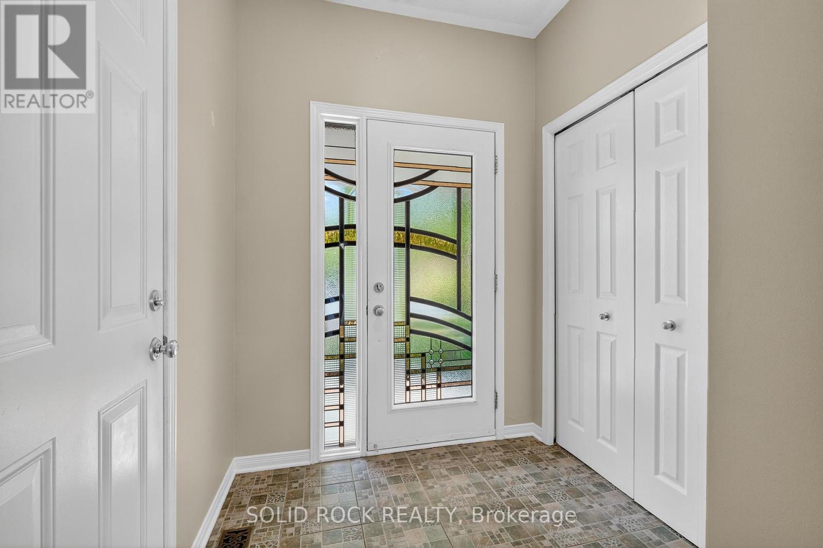196 Trail Side Circle, Ottawa, Ontario  K4A 5B4 - Photo 3 - X12426746