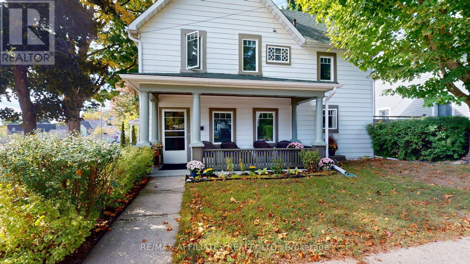 2 DANIEL STREET, Brockville, Ontario