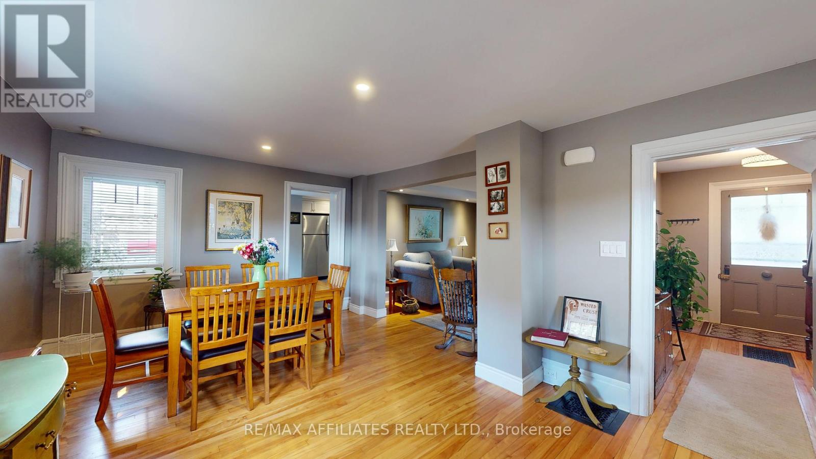 2 Daniel Street, Brockville, Ontario  K6V 4Z3 - Photo 10 - X12426755