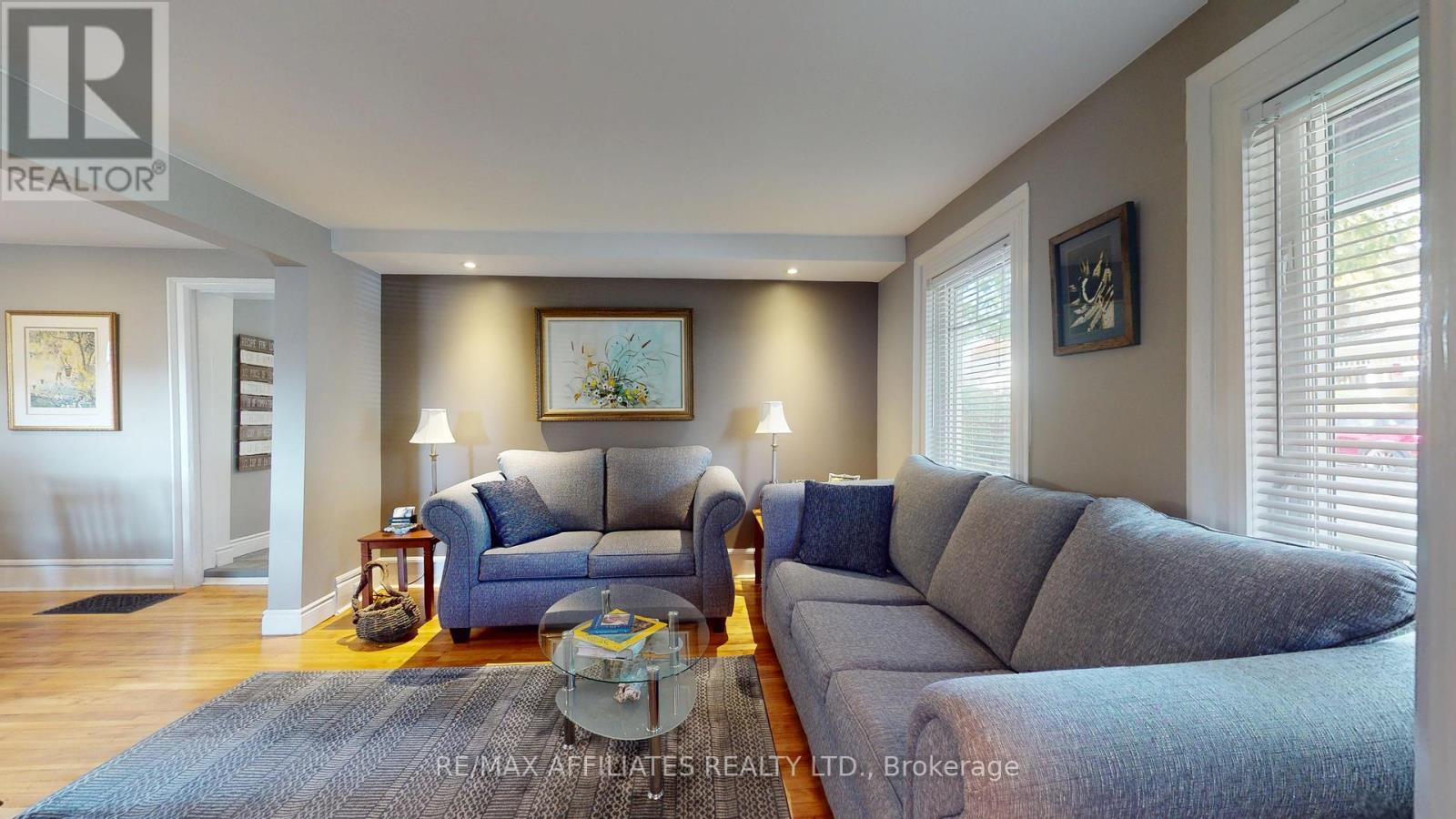2 Daniel Street, Brockville, Ontario  K6V 4Z3 - Photo 6 - X12426755