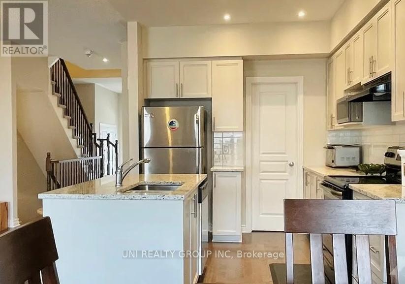 520 Earnscliffe Grove, Ottawa, Ontario  K4M 0E2 - Photo 14 - X12426772