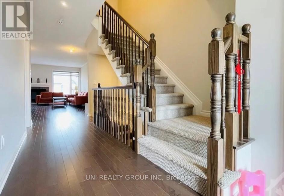 520 Earnscliffe Grove, Ottawa, Ontario  K4M 0E2 - Photo 6 - X12426772