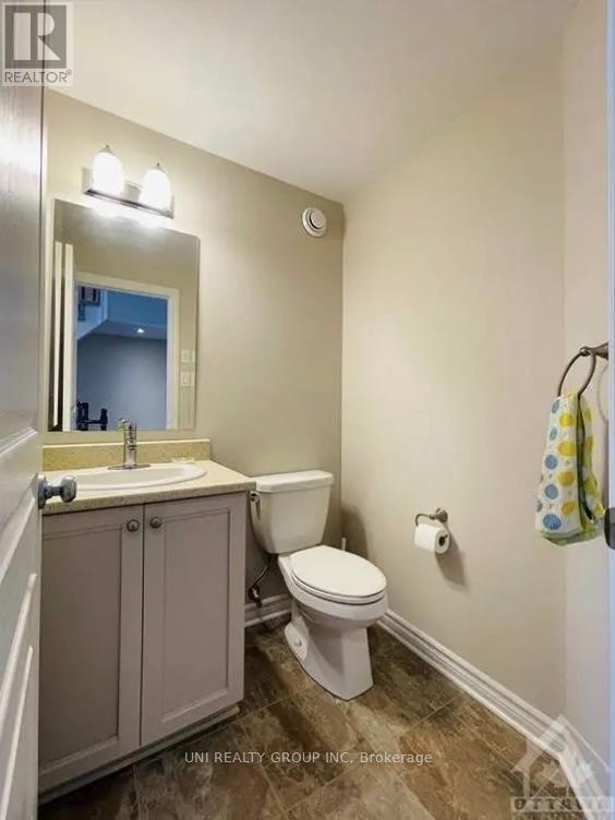 520 Earnscliffe Grove, Ottawa, Ontario  K4M 0E2 - Photo 7 - X12426772
