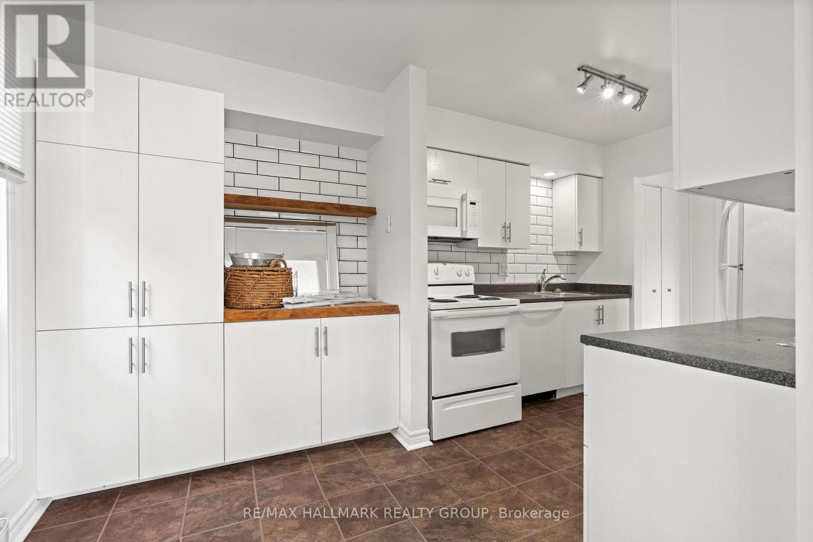 C - 311 Presland Road, Ottawa, Ontario  K1K 2B6 - Photo 10 - X12426799