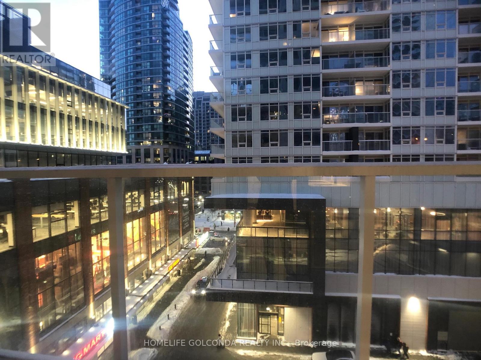 605 - 17 Bathurst Street, Toronto, Ontario  M5V 0N1 - Photo 1 - C12425970