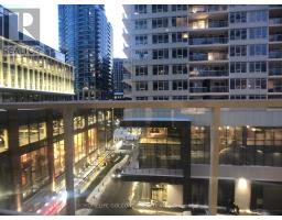 605 - 17 BATHURST STREET, Toronto, Ontario