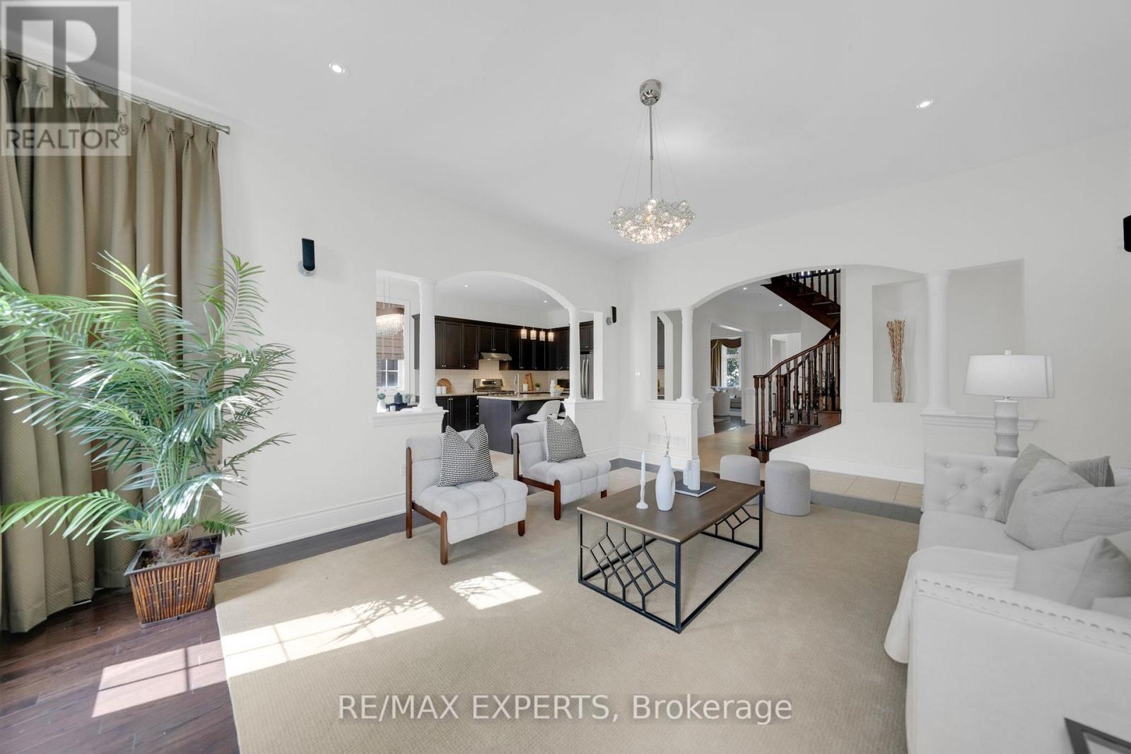 134 Orleans Circle, Vaughan, Ontario  L4H 0V3 - Photo 23 - N12426627