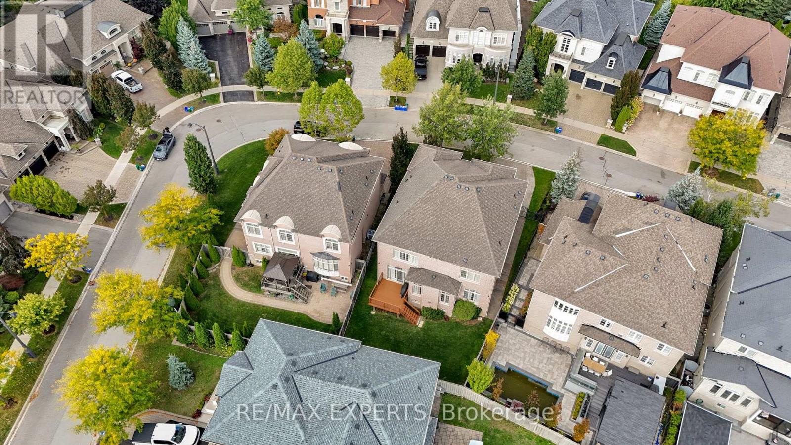 134 Orleans Circle, Vaughan, Ontario  L4H 0V3 - Photo 3 - N12426627
