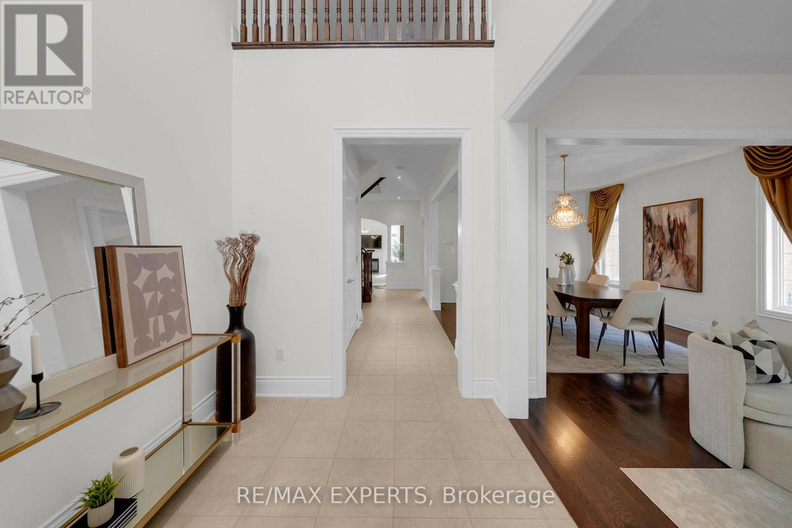 134 Orleans Circle, Vaughan, Ontario  L4H 0V3 - Photo 8 - N12426627