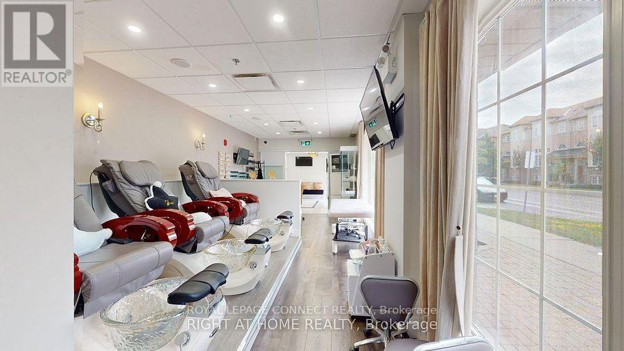 1 & 13a - 10 Cox Boulevard, Markham, Ontario  L3R 4G2 - Photo 8 - N12426630