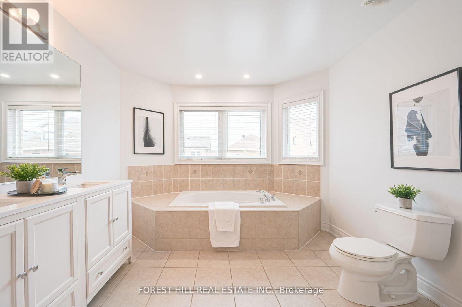 486 Apple Blossom Drive, Vaughan, Ontario  L4J 9A3 - Photo 20 - N12426673