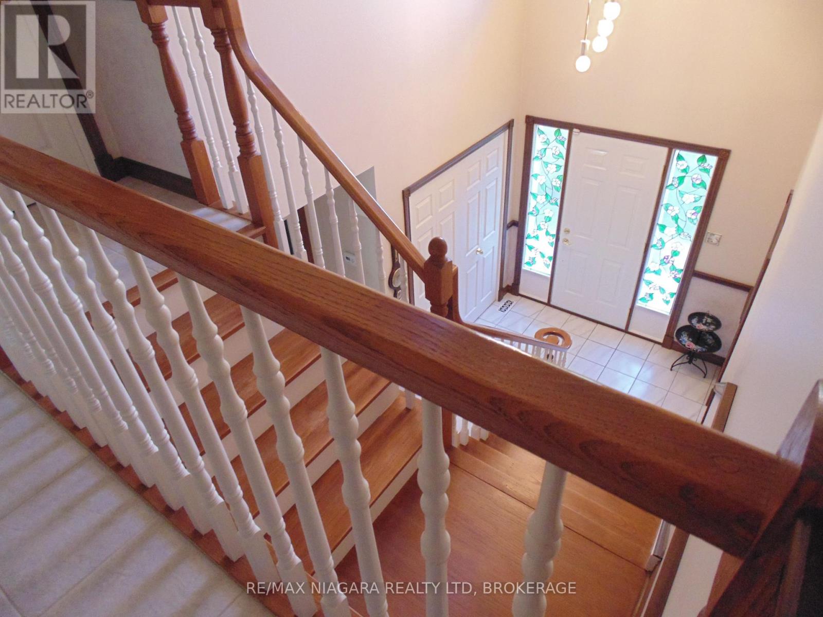 683 Canboro Road, Pelham, Ontario  L0S 1C0 - Photo 13 - X12426712
