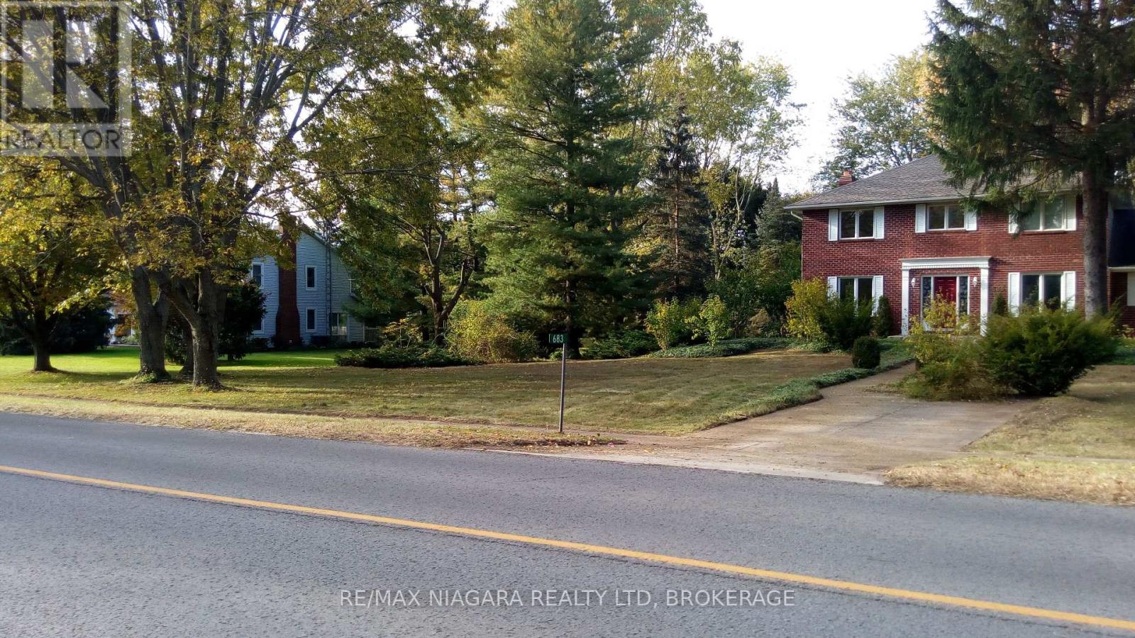 683 Canboro Road, Pelham, Ontario  L0S 1C0 - Photo 3 - X12426712