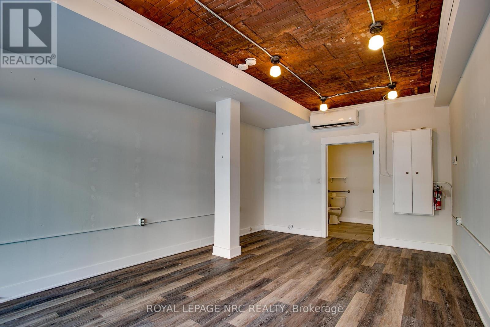 419 Derby Road, Fort Erie, Ontario  L0S 1B0 - Photo 6 - X12426737