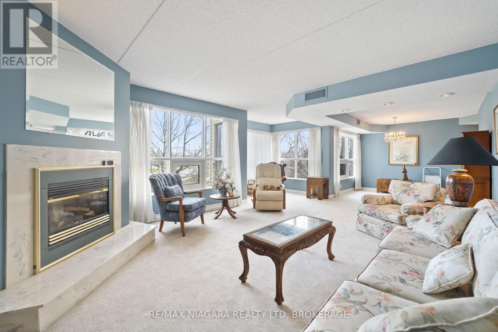 301 - 244 Lakeshore Road, St. Catharines, Ontario  L2M 1R6 - Photo 14 - X12426742