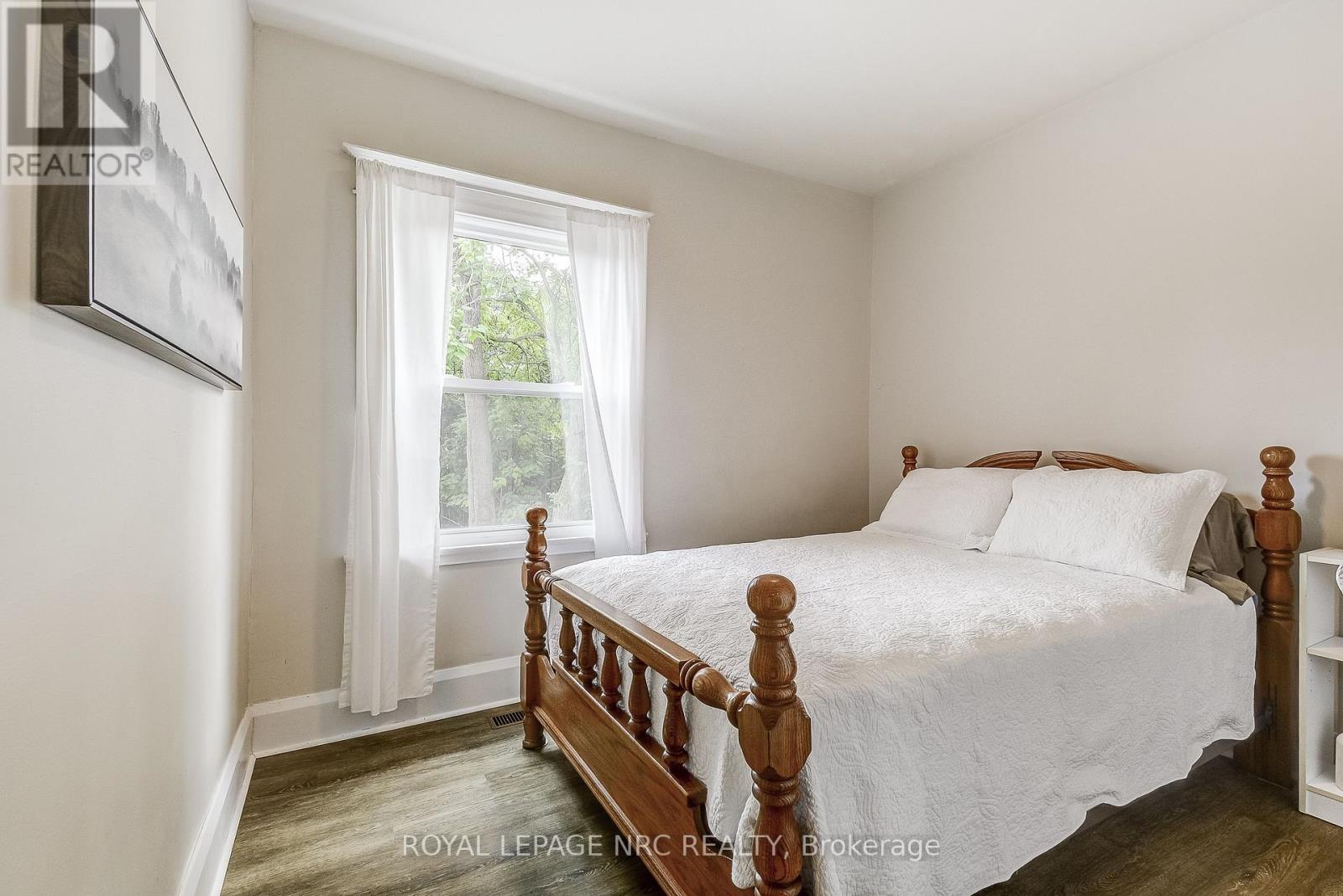 6454 Barker Street, Niagara Falls, Ontario  L2G 1Y7 - Photo 14 - X12426776