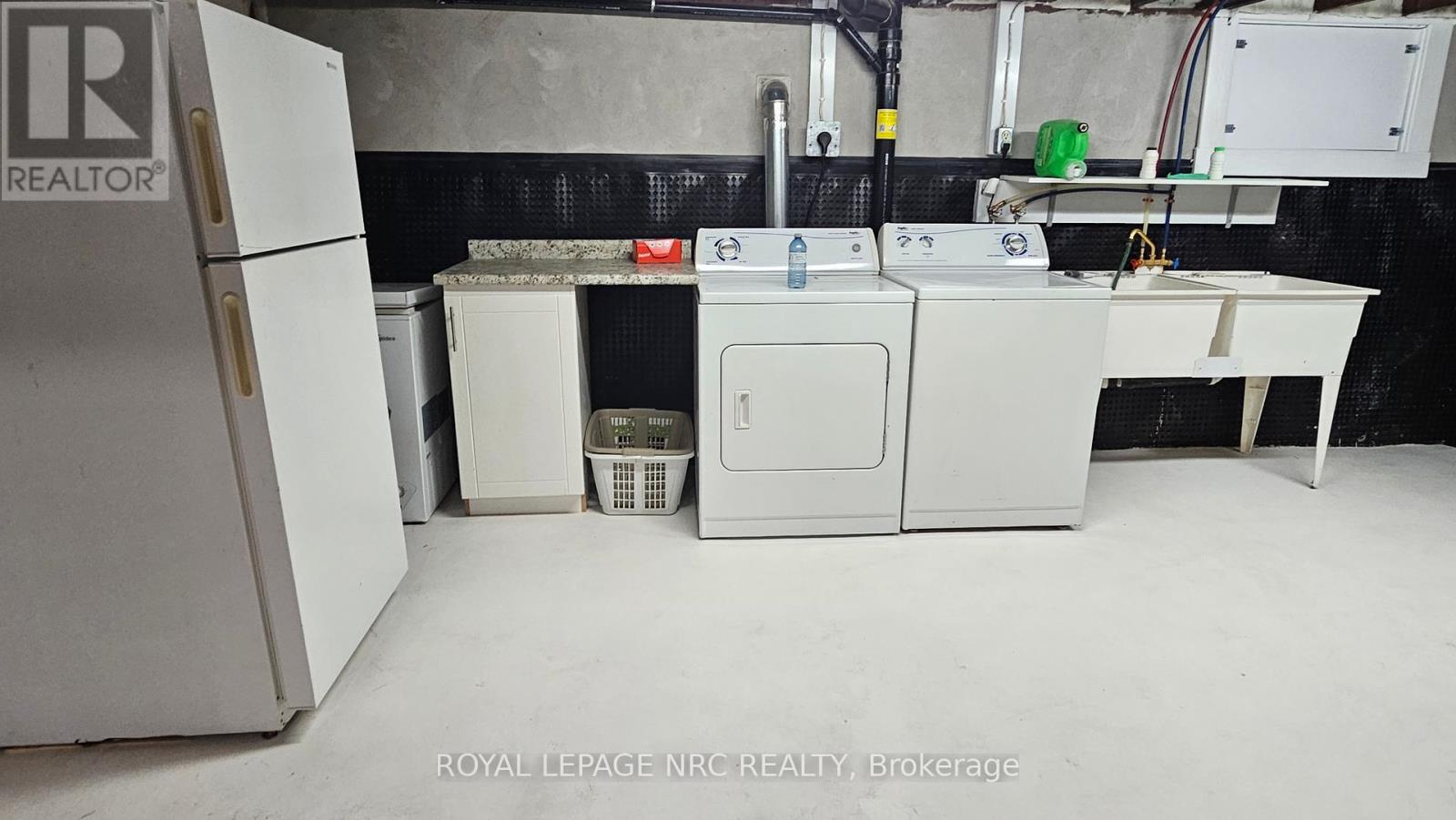 6454 Barker Street, Niagara Falls, Ontario  L2G 1Y7 - Photo 28 - X12426776