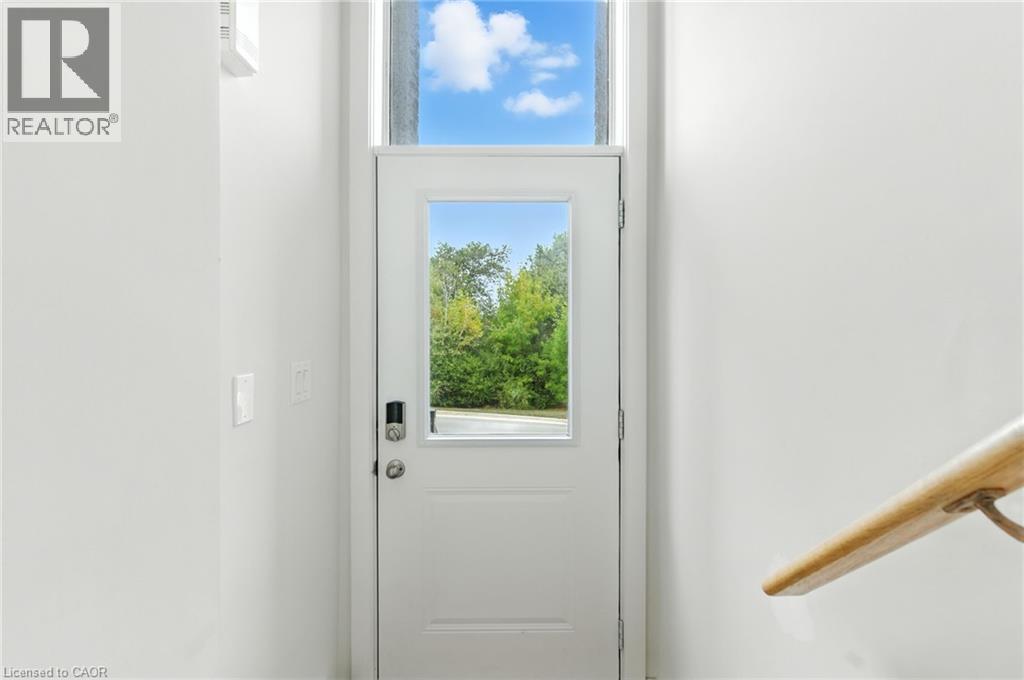 590 North Service Road Unit# 4, Stoney Creek, Ontario  L8E 0K5 - Photo 4 - 40773061